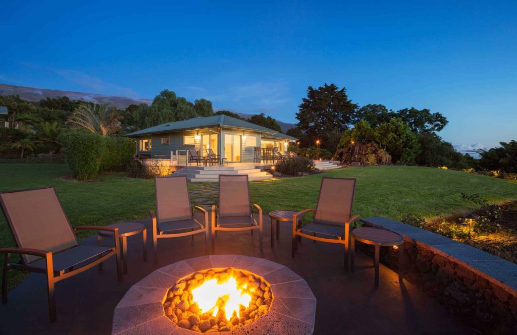10 Great Fire Pit Party Ideas