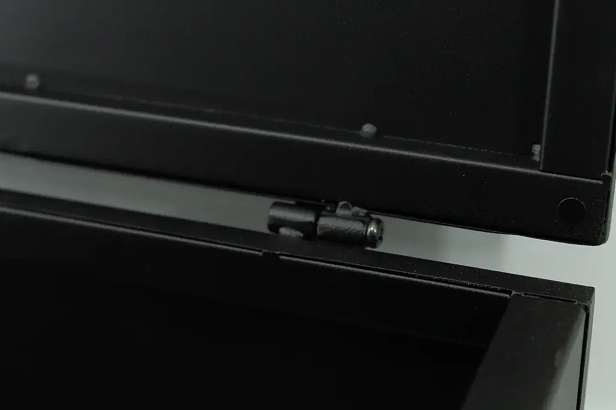 hinge-closeup 20-Pound Propane Tank Cover from Montana Fire Pits