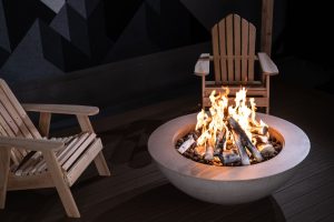 Toba fire pit with aspen logs