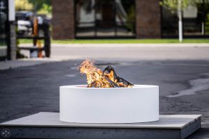 Alps White Yellowstone 48 Fire Table with steel logs