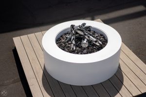 Alps White Yellowstone 48 Fire Table with steel logs